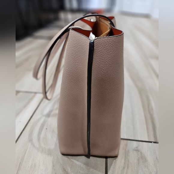 Tory Burch Blush Pebbled Leather Large Tote Bag Gold Logo Charm Zip Top - Picture 6 of 13